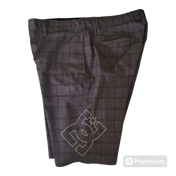 DC Shorts mens size 34 - Picture 3 of 4